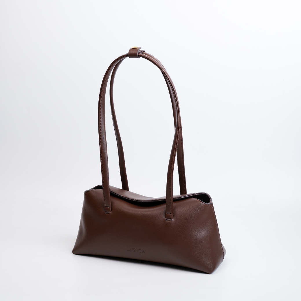 Lena in Mocha