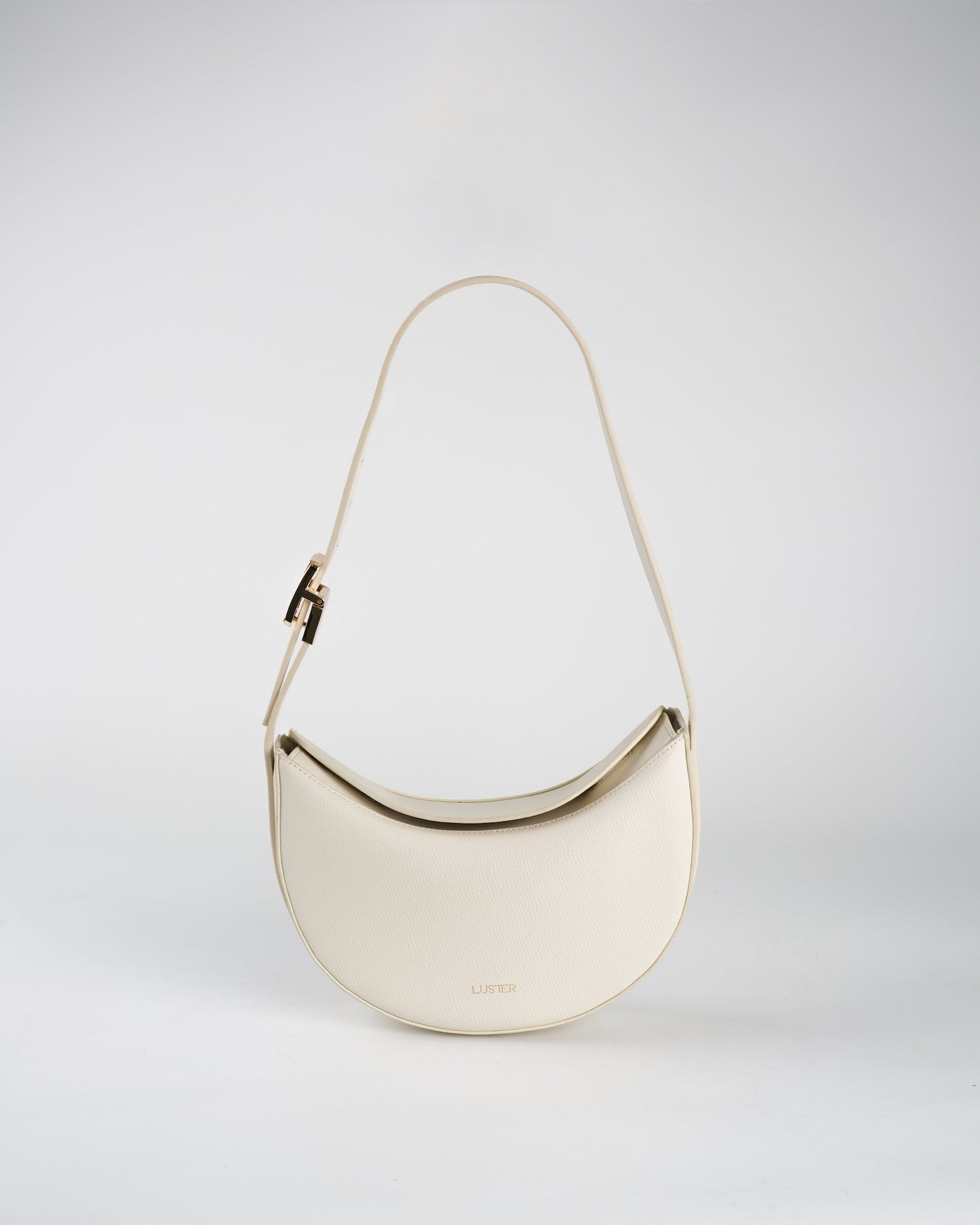 Luna in Pearl