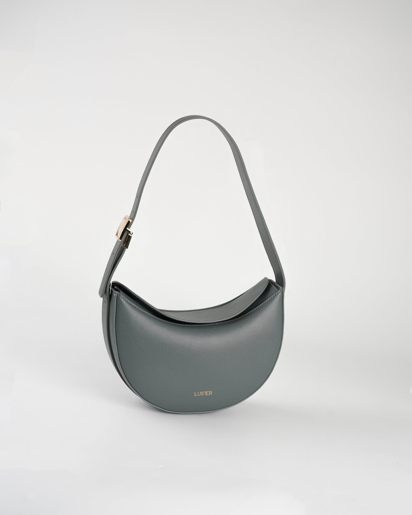 Luna in Ash