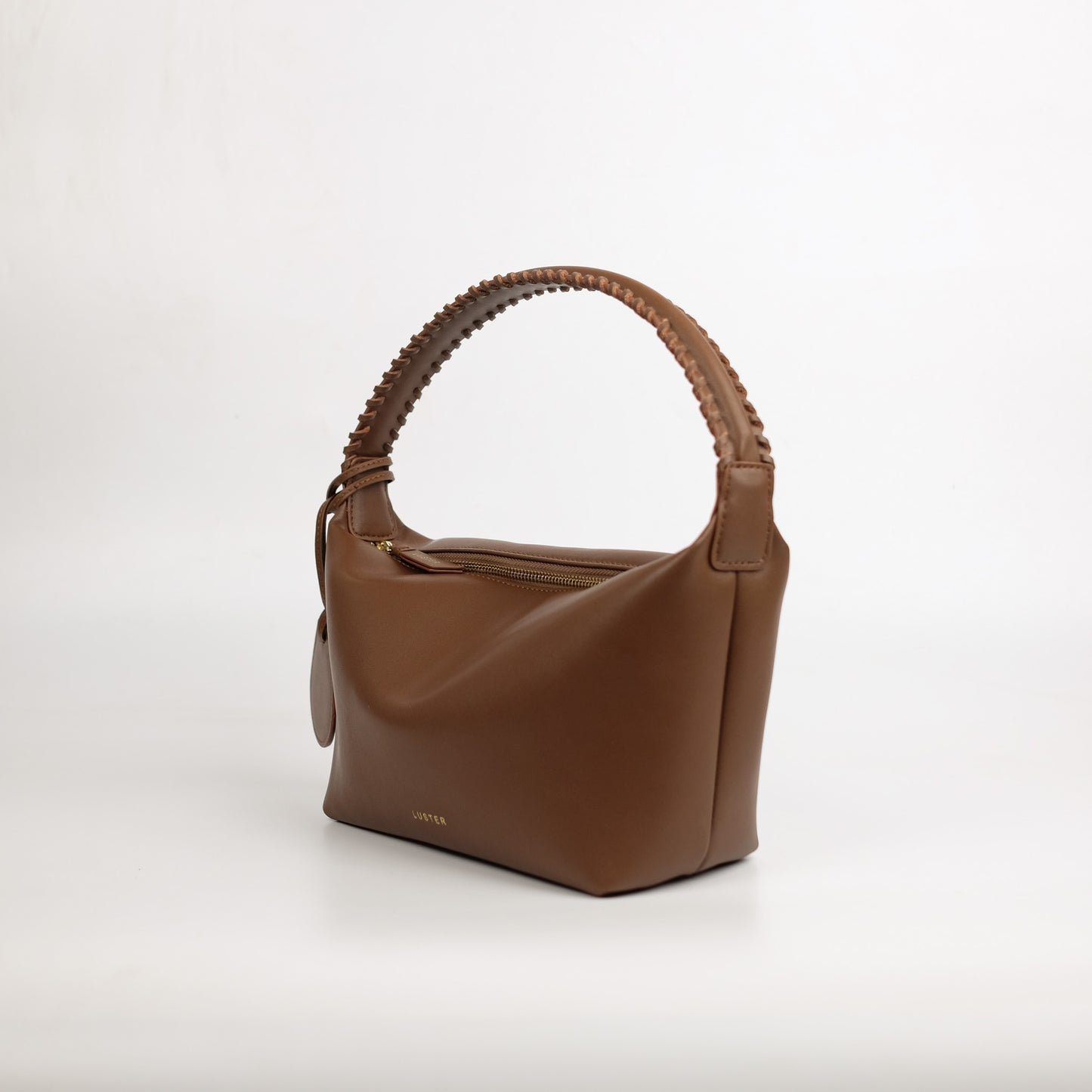 Nora in Mocha