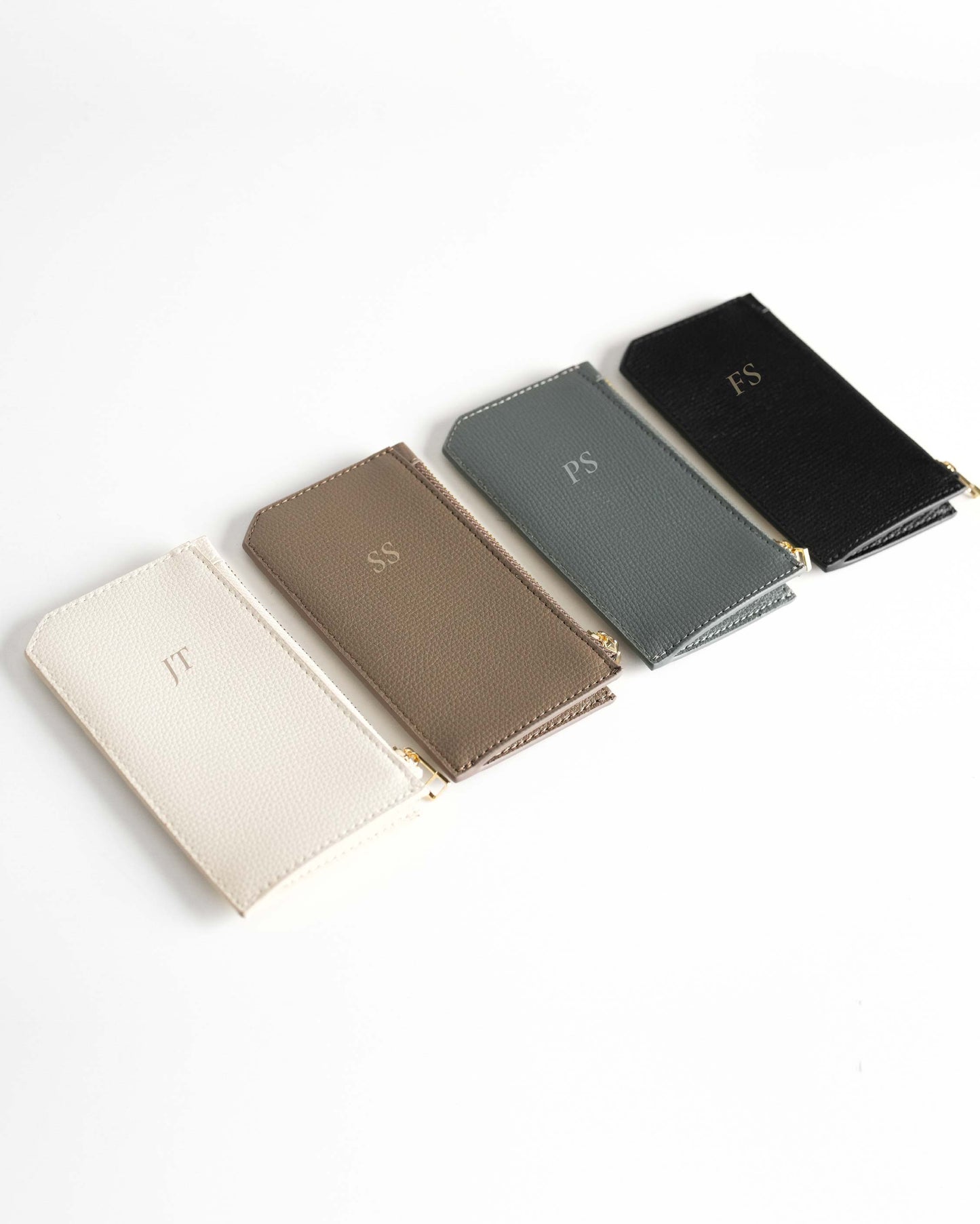 Pebble Leather Card Holder in Ash